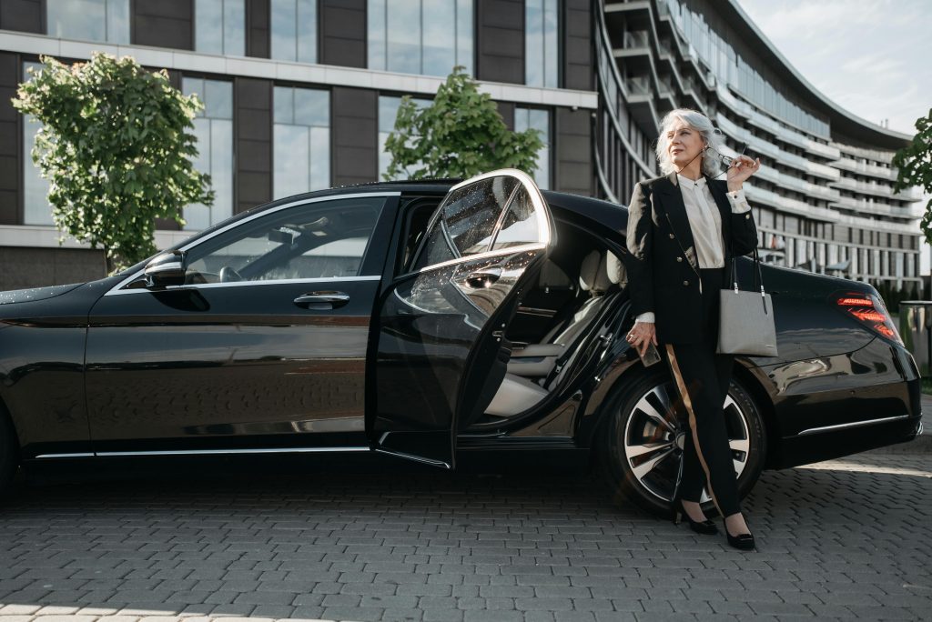 How to get corporate clients for your chauffeur business